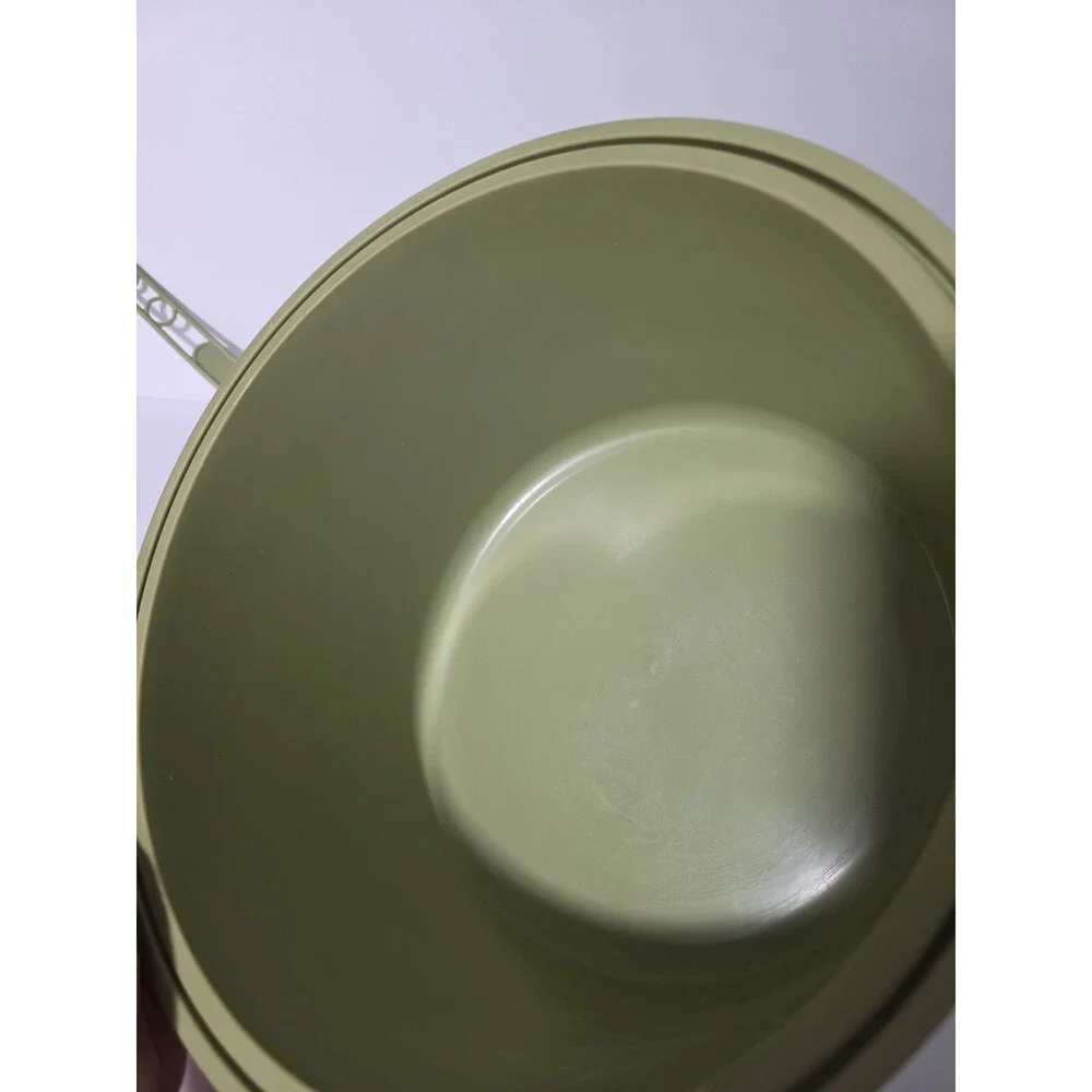 Tupperware Cake Taker Avocado Green Sunburst Cake Carrier 683-2 684-2 624-3 USA